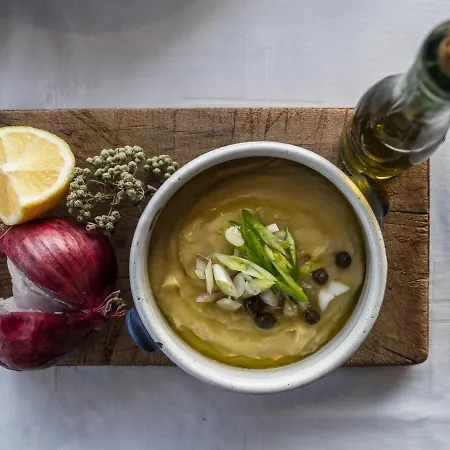 Delfini Pensión Kamarai