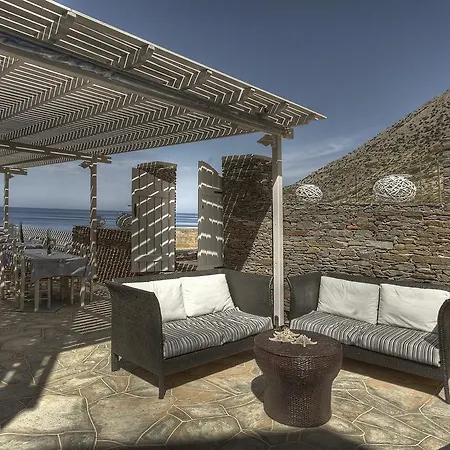 Delfini Kamares (Sifnos)