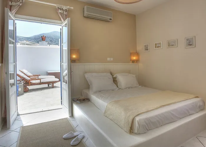 Delfini Pensionat Kamarai